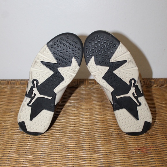 Jordan Jumpman MVP Preschool shoes. Flax/Baroque Brown/Black colorway. Sz. 1Y - Picture 6 of 8